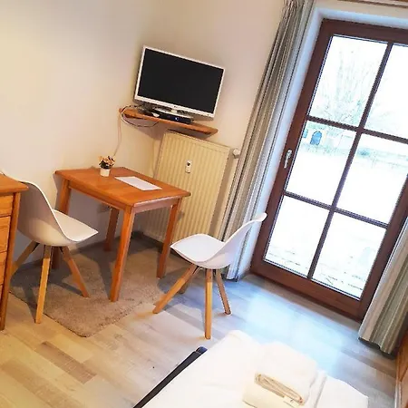 Ferienwohnung Bayrischer Wald - Urlaub In Schoener Natur, Schwimmbad, Relaxen, Sauna アパート ツヴィーゼル